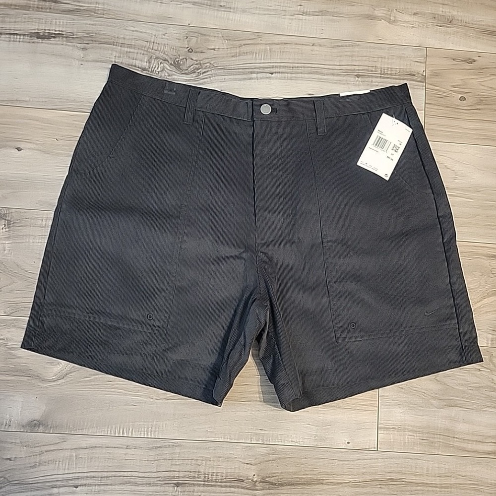 NWT Nike Life Men's Corduroy Park Shorts HV0899-010 Black Size 36